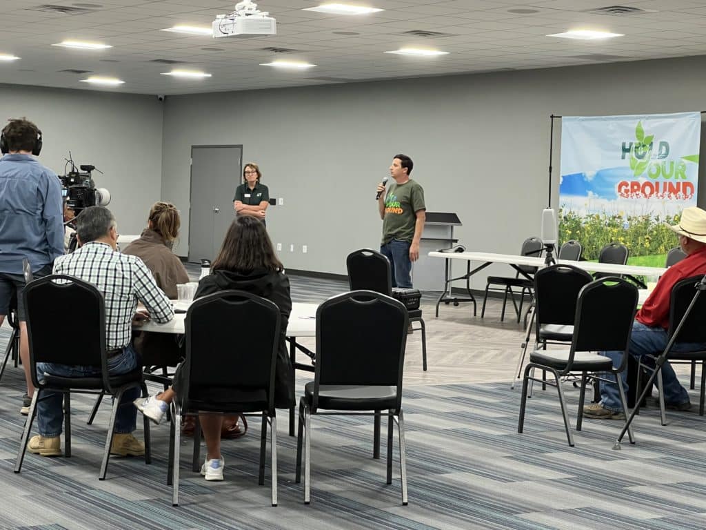 Cindy Lair and Max Neumeyer thank attendees.